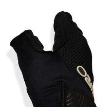 Load image into Gallery viewer, Giro Strade Dure Glove - Black / White