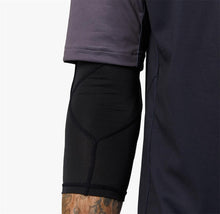 Load image into Gallery viewer, Indy_Elbow_Stealth_detail_1