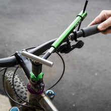 Load image into Gallery viewer, Abbey Lever Setter Detail