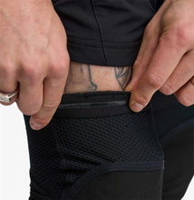 Load image into Gallery viewer, covert-knee-stealth-mens-detailb-3-pdp-3x-2160x222