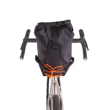 Load image into Gallery viewer, 00_8L_Saddle Bag3 tn