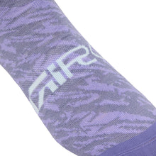 Load image into Gallery viewer, Giro Seasonal Merino Socks Sapphire
