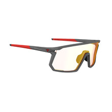 Load image into Gallery viewer, Tifosi Moab Satin Vapor, Clarion Red Fototec Lens

