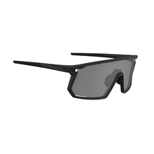 Load image into Gallery viewer, Tifosi Moab Blackout, Smoke, AC Red and Clear Lens
