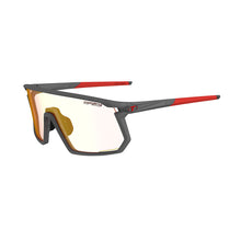 Load image into Gallery viewer, Tifosi Moab Satin Vapor, Clarion Red Fototec Lens

