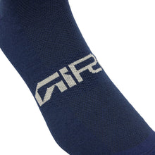 Load image into Gallery viewer, Giro Seasonal Merino Socks Black
