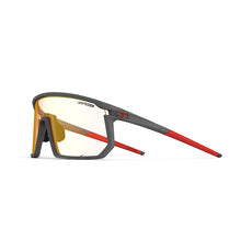 Load image into Gallery viewer, Tifosi Moab Satin Vapor, Clarion Red Fototec Lens

