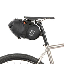 Load image into Gallery viewer, Race Saddle Bag tn
