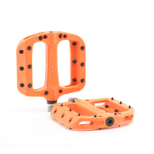Load image into Gallery viewer, Chromag Synth Pedal Orange

