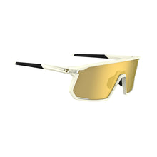 Load image into Gallery viewer, Tifosi Moab Sahara, Clarion Gold, AC Red and Clear Lens
