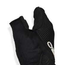 Load image into Gallery viewer, Giro Strade Dure Glove - Black / White
