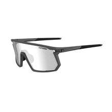 Load image into Gallery viewer, Tifosi Moab Sunglasses Matte Gunmetal with Light Night Fototec Lens
