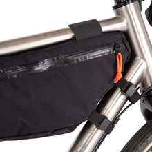 Load image into Gallery viewer, 00_Framebags4 l tn
