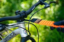 Load image into Gallery viewer, KRS_MTB Tow Rope_Orange_fitting 3 (1)

