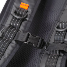 Load image into Gallery viewer, Rolltop Backpacks 22L7  tn
