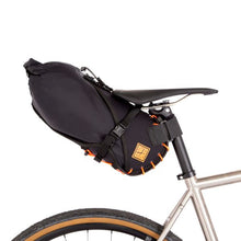 Load image into Gallery viewer, 00_8L_Saddle Bag2 tn
