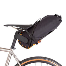Load image into Gallery viewer, 00_8L_Saddle Bag4 tn
